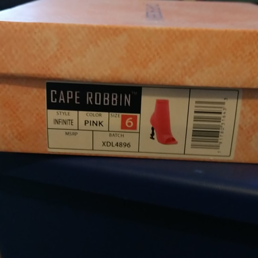 Lassie box hot pink shoes
